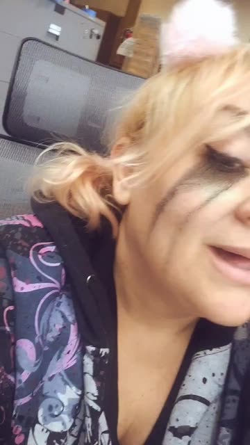 Preview for a Spotlight video that uses the mascara cry Lens