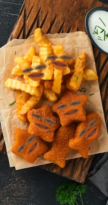Preview for a Spotlight video that uses the Snack time Lens