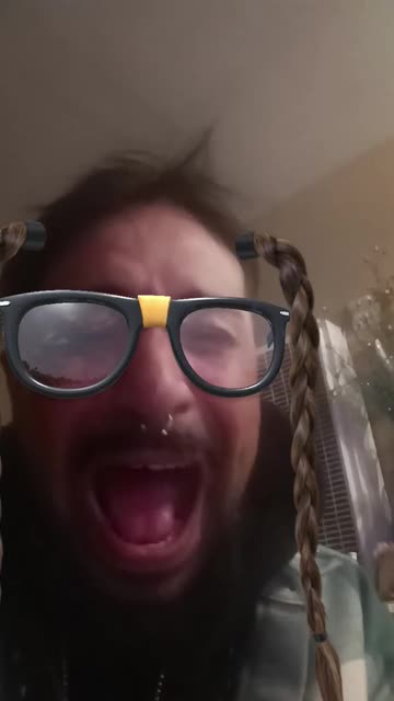 Preview for a Spotlight video that uses the braids  Lens