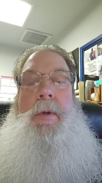 Preview for a Spotlight video that uses the Quokka Selfies Lens