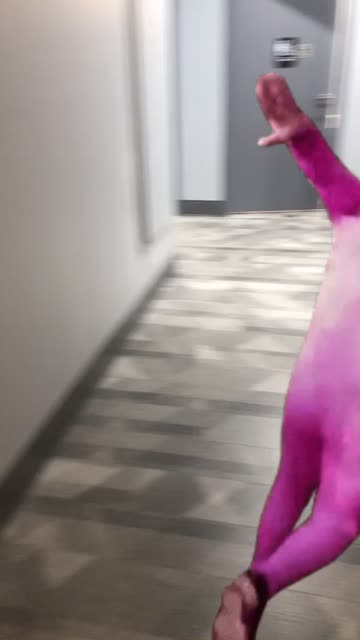Preview for a Spotlight video that uses the Run with Pink Guy Lens