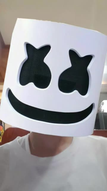 Preview for a Spotlight video that uses the marshmallow Lens