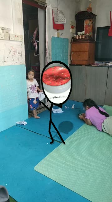 Preview for a Spotlight video that uses the Stick Figure Face Lens