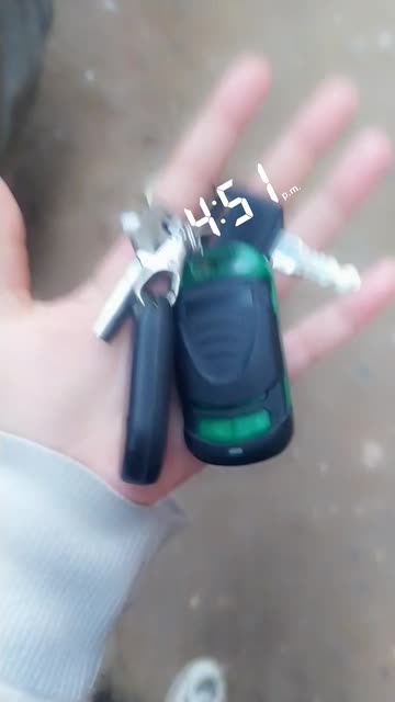 Preview for a Spotlight video that uses the Dancing Nose Lens