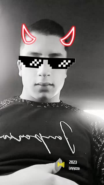 Preview for a Spotlight video that uses the Horns X Glasses Lens