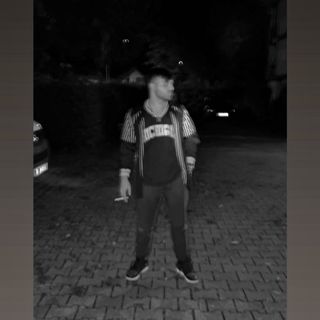 Alleyesonme 👀