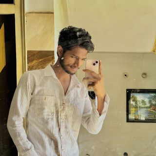 "Sumit gautam"👑