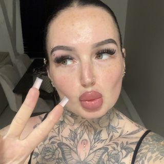 𝒟𝓎𝒶𝓃𝓉𝒽𝒶