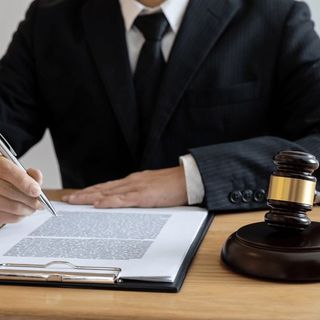 LAW STUDENT'S