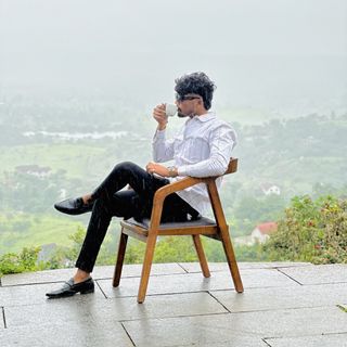 यश🌸🖤