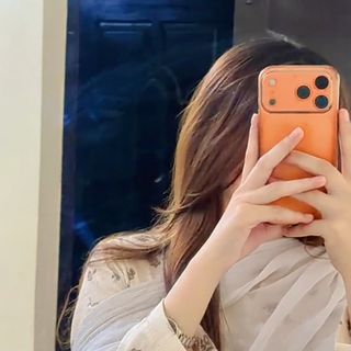 M😊