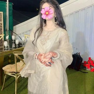 It's Kanwal 🦋🌸