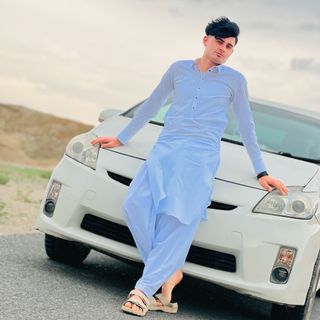 kAwSaR خان💎