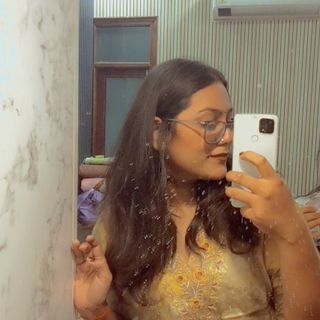 GAYATRI 🤍