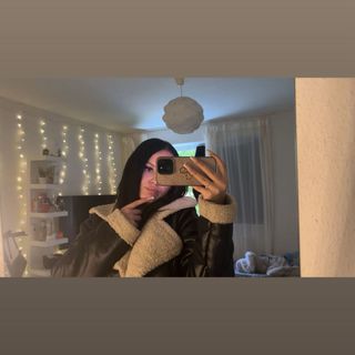 ℒℯℴ𝓃𝒾ℯ