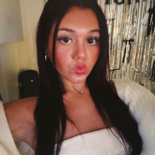 bella <3