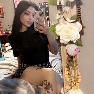 ✰