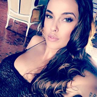 Vanessa Lawrens