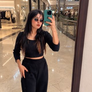 Khushiii👀