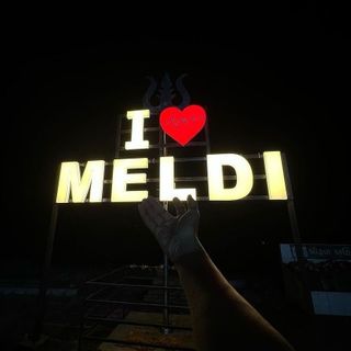 Naira_3829_