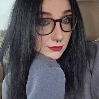 🖤June🖤
