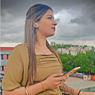 Komal Kaur😘
