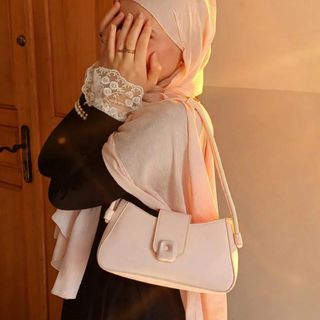 Nour