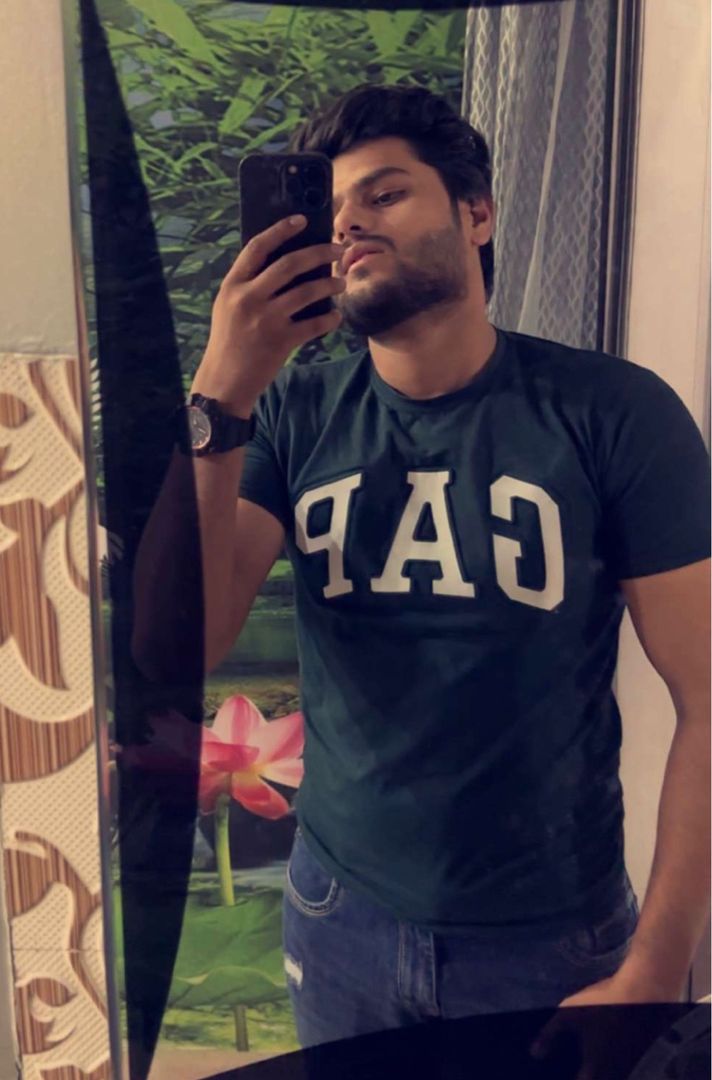 Asad Malik😎