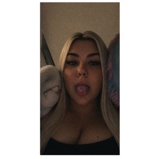 blondie chey🧸🩵🦕