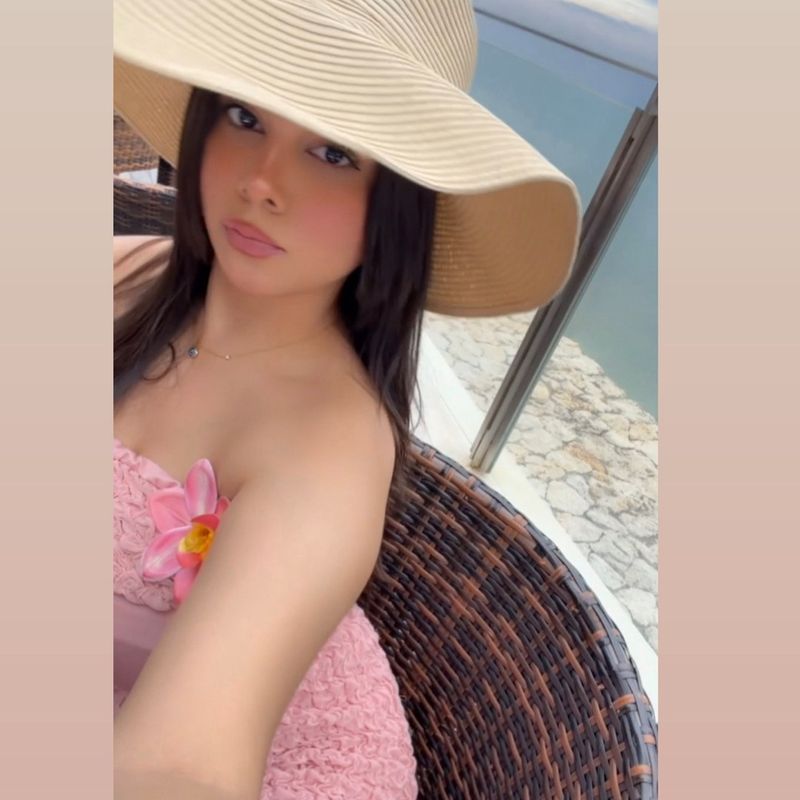 amisha_5588