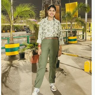 Khushi Saxena'