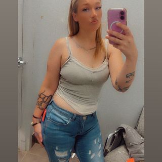 Ashleigh Raeanna
