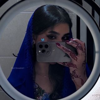 𝑞 𝑢 𝑒 𝑒 𝑛 👑 🌸
