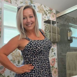 Amanda Lezotte