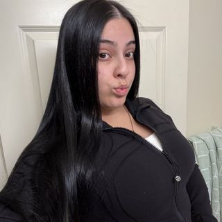 𝒴𝑒𝒾𝓁𝓎 ♡
