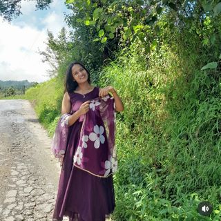 Sneha 👀