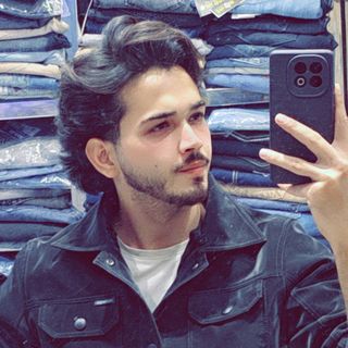 Faizan Khan 🦅