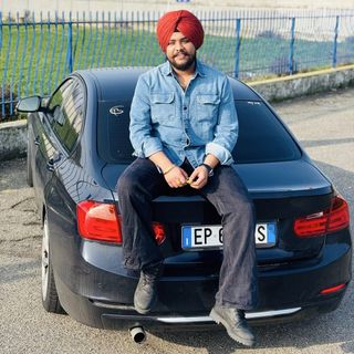 HUNTER DHILLON
