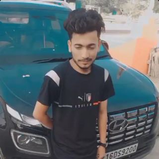 Thakurin 💗