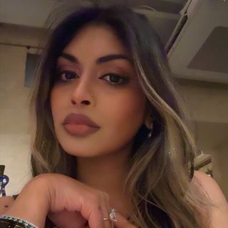 Eshika Khan 🇧🇩🇬🇧