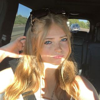 J💋