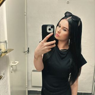 𝒱ℯ𝓇ℴ𝓃𝒾𝒸𝒶 💋