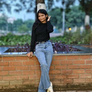 Yashasvii🖤🥂