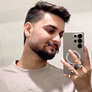 ᴠɪᴠᴇᴋ_ꜱᴏɴɪ_ ✨♥️