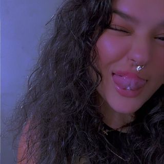 Ari 👽