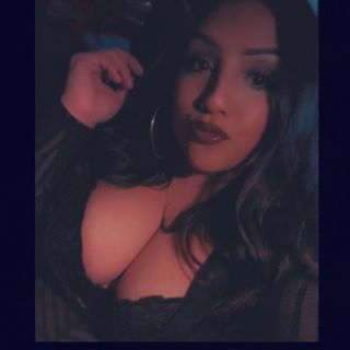 Vee Cisneros 🦋