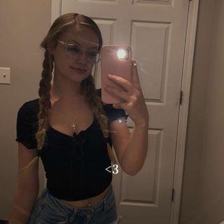 chloe🧸