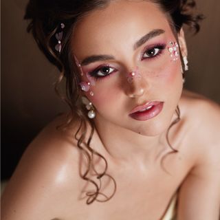 المصوره نجود علي 📷👰🏻‍♀️