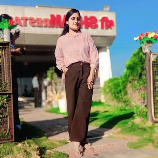 Official Divya__💻📊