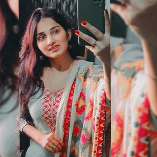 Miss Thakur🕊
